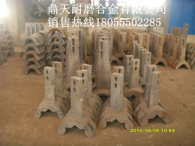 南方路機2000C商泥混站中葉片，側刮刀、左右攪拌臂火熱銷售中