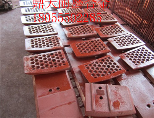 南方路機(jī)3000、4000、2000瀝青攪拌主機(jī)，底襯板，側(cè)襯板
